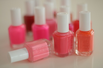 pink-nail-polishes1 cc